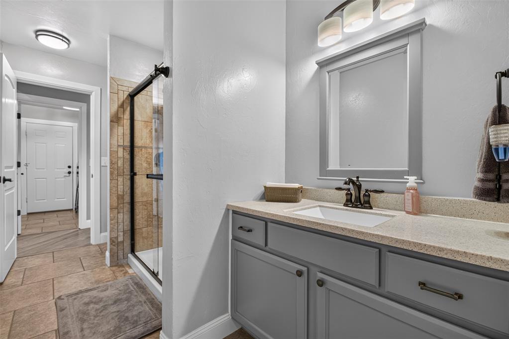 20733 E Twisted Oak Road Property Photo 30