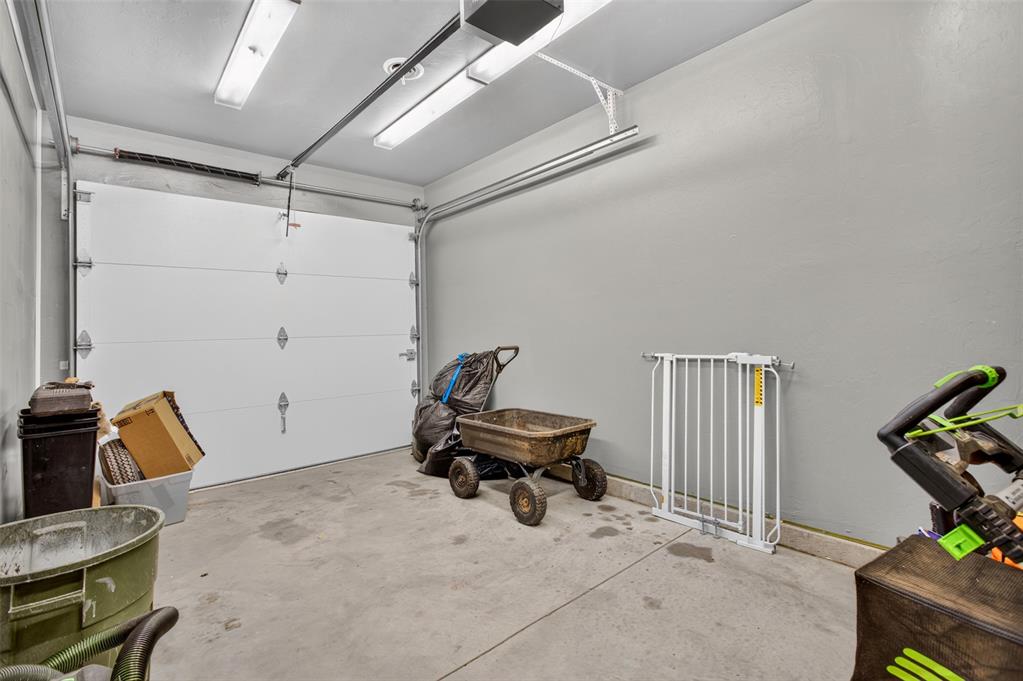 20733 E Twisted Oak Road Property Photo 44