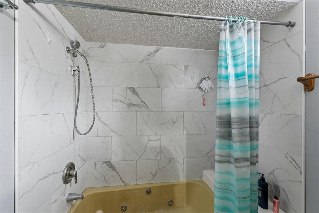 1008 W Washington Circle Property Photo 23