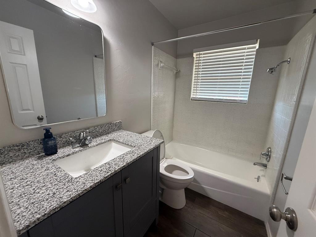 5813 Nw 66th Street Property Photo 23