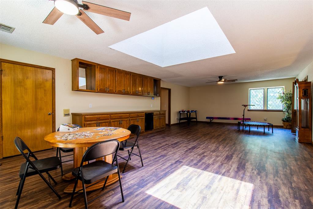 228 N Tunbridge Road Property Photo 27