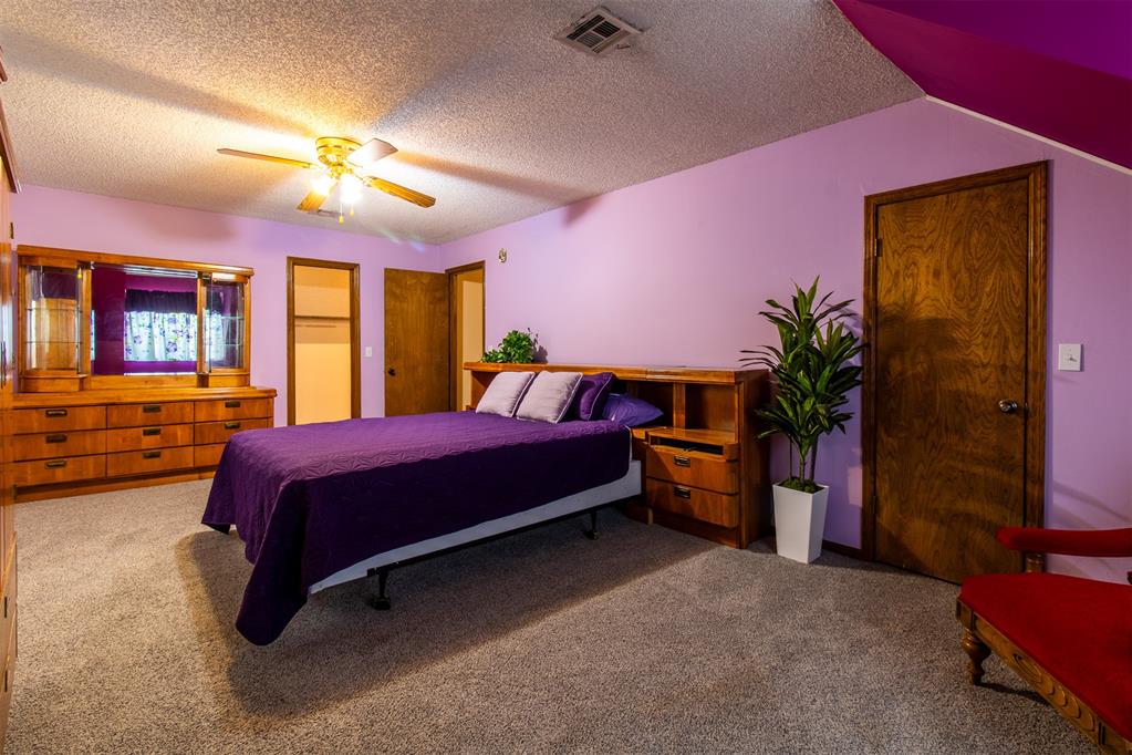228 N Tunbridge Road Property Photo 37
