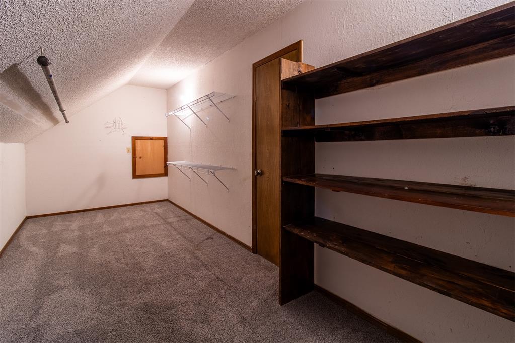 228 N Tunbridge Road Property Photo 40