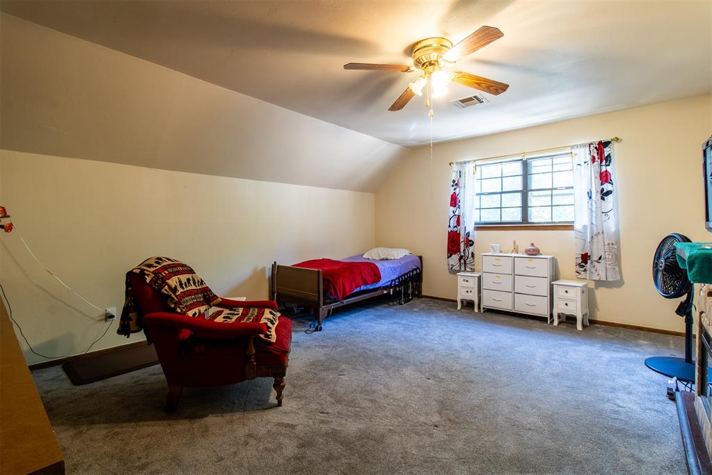 228 N Tunbridge Road Property Photo 41