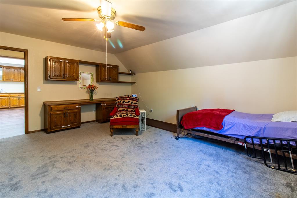 228 N Tunbridge Road Property Photo 42