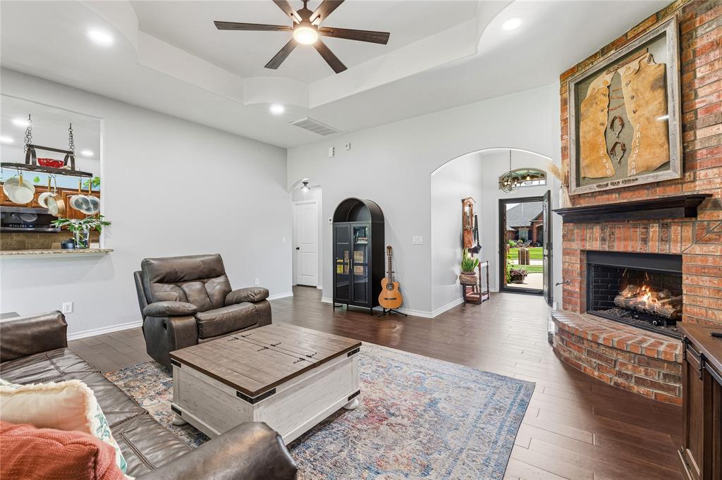 2604 Kadlan Drive Property Photo 5
