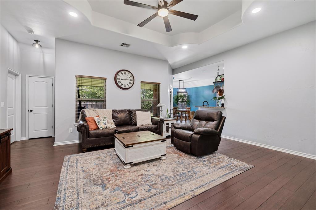 2604 Kadlan Drive Property Photo 8