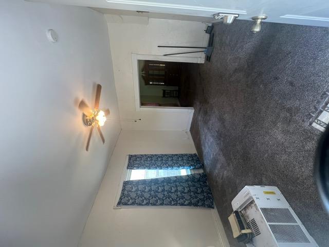 209 N Stephens Street Property Photo 9