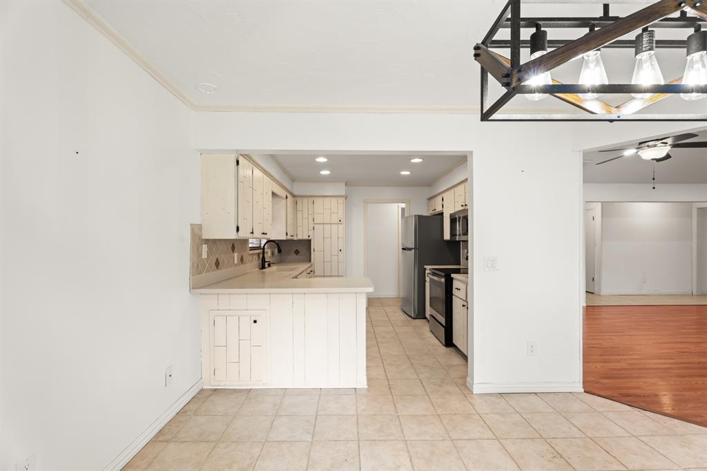 313 E Platt Drive Property Photo 13