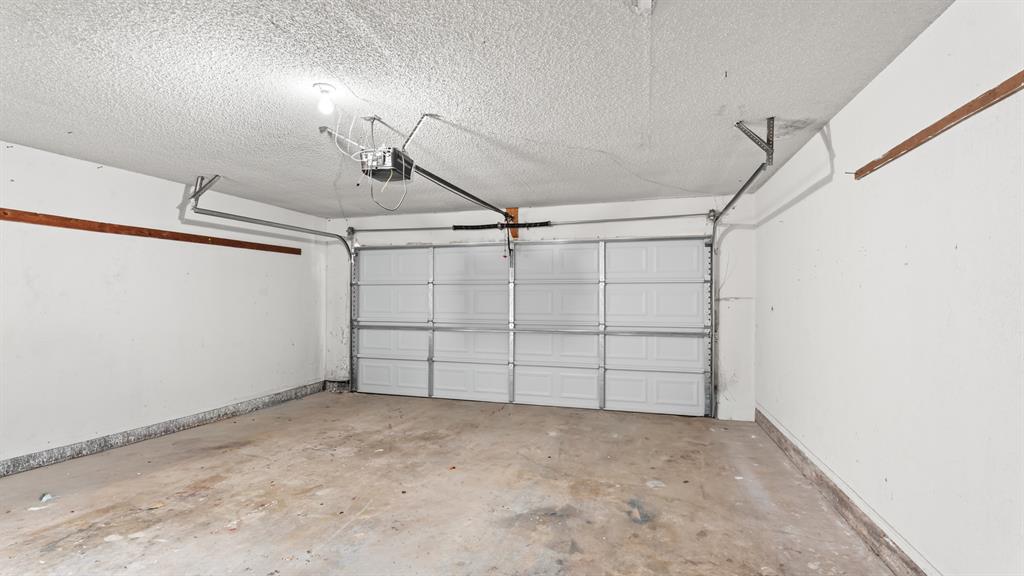 313 E Platt Drive Property Photo 19