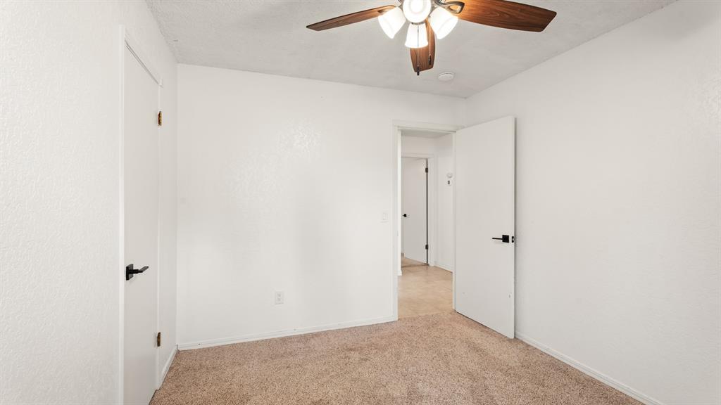 313 E Platt Drive Property Photo 24