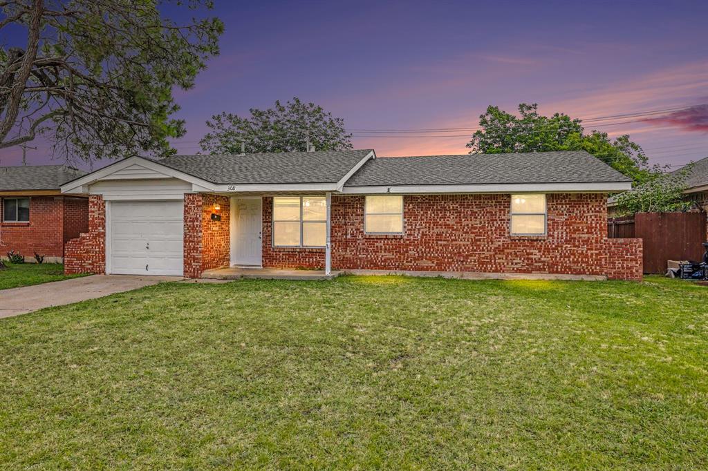 308 Arnold Avenue Property Photo 1