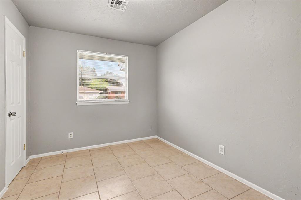 308 Arnold Avenue Property Photo 13