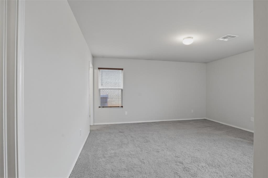 10009 Copperhead Road Property Photo 6