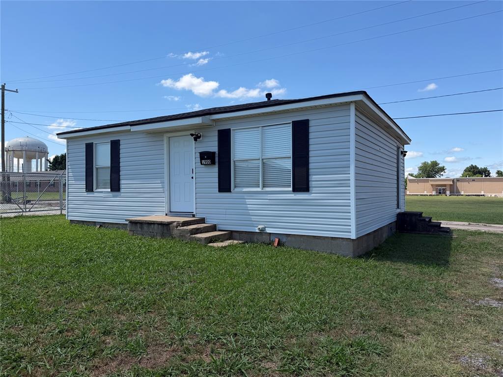 1900 N Kickapoo Avenue Property Photo 9