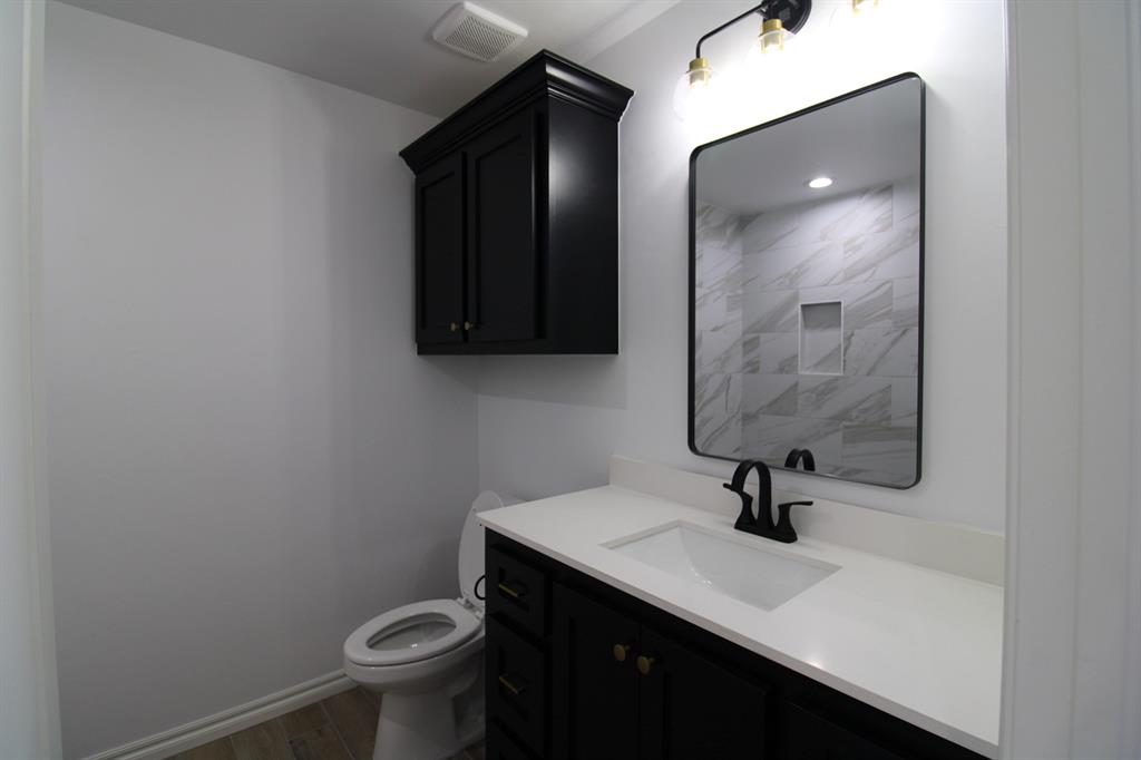 8421 Stonewood Drive Property Photo 25