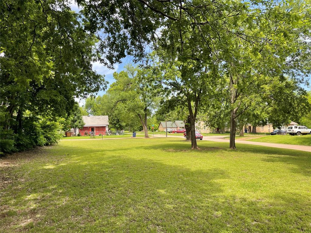 1001 W Mansur Avenue Property Photo 4