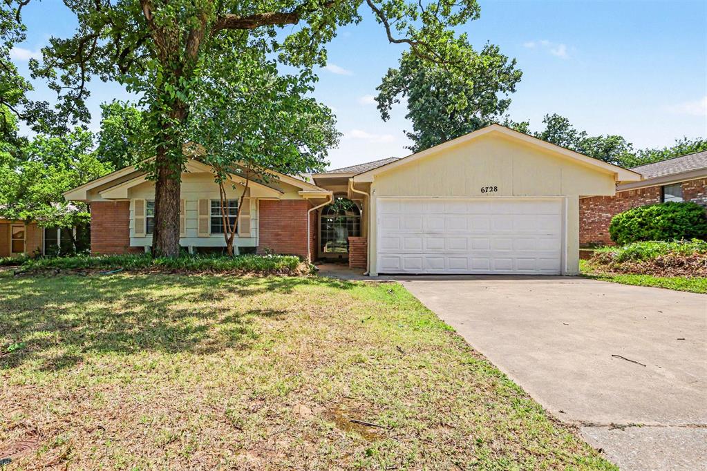 6728 N Tall Oaks Drive Property Photo 1