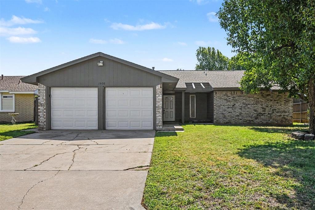 1508 W Hollyhead Terrace Property Photo 1