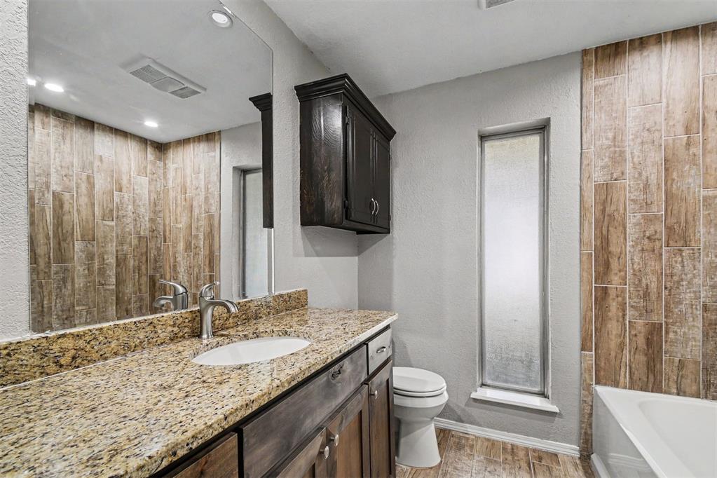 1508 W Hollyhead Terrace Property Photo 12