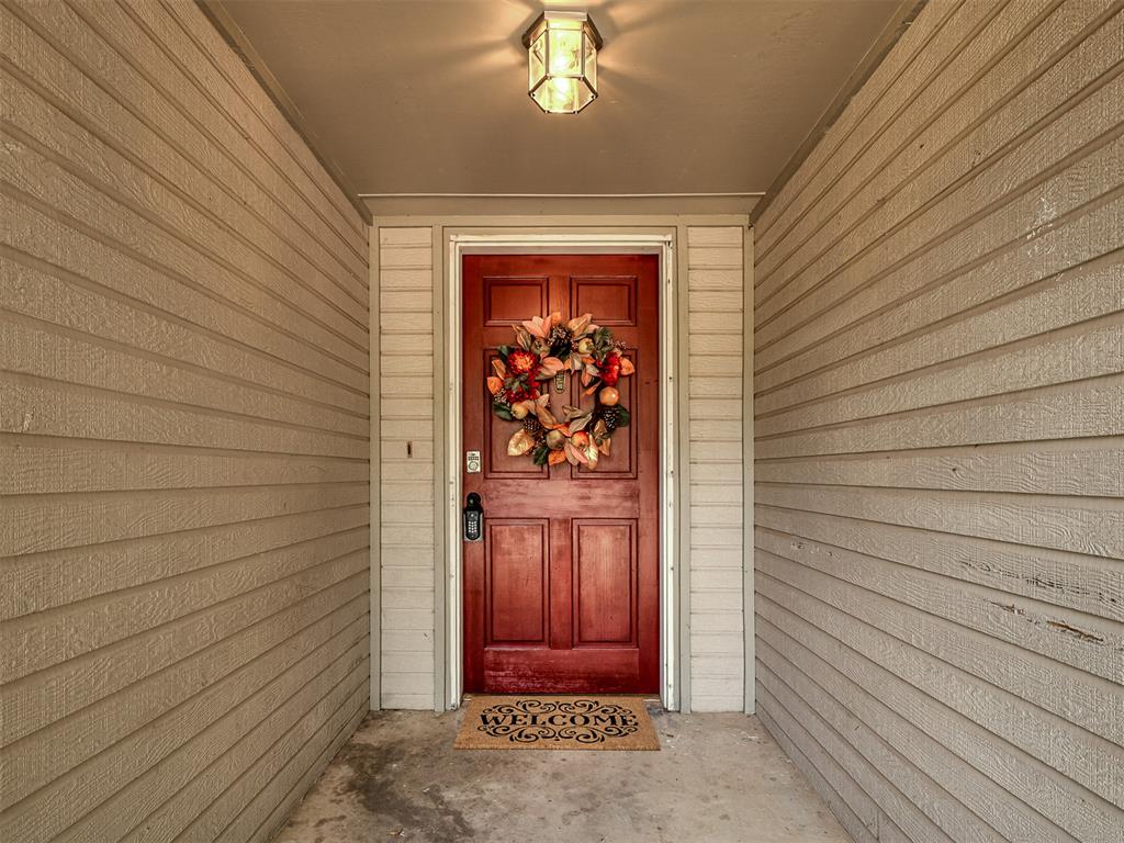 1300 Nw 184th Street Property Photo 5