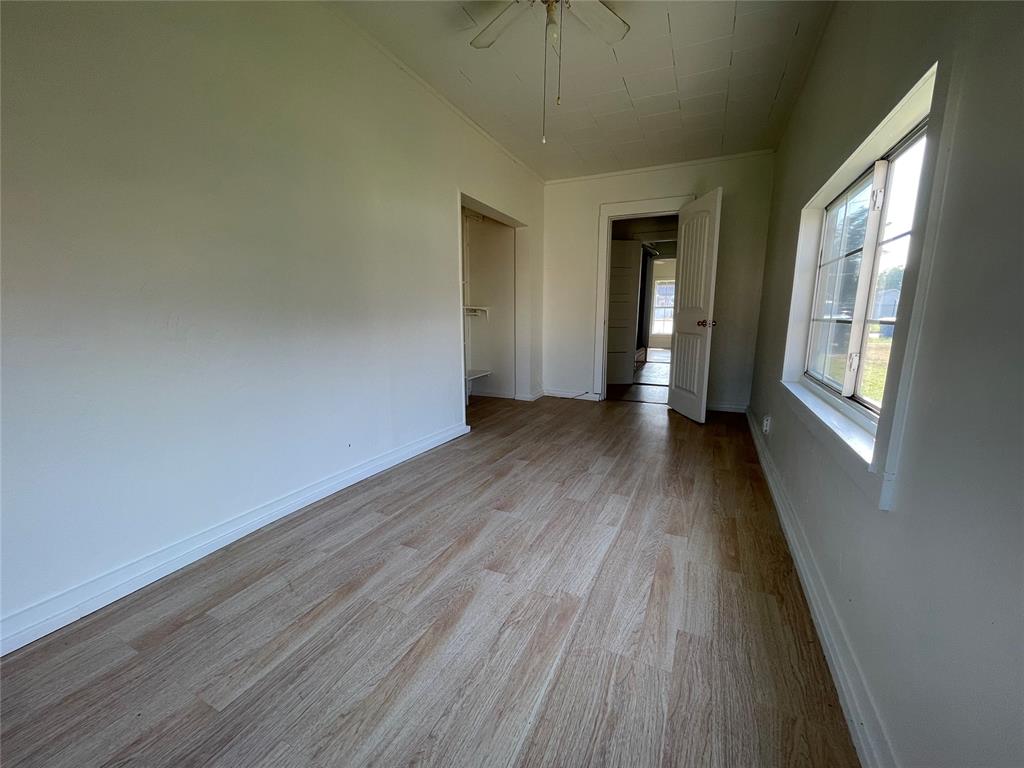 415 S Main Street Property Photo 8