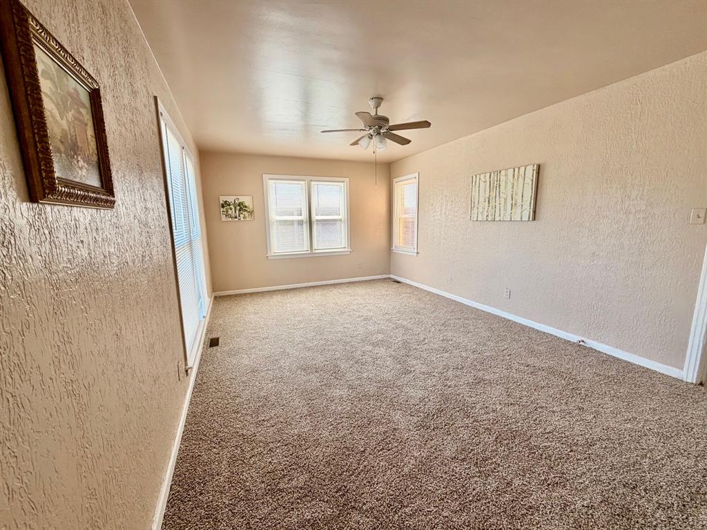 3832 Nw 16th Street Property Photo 12