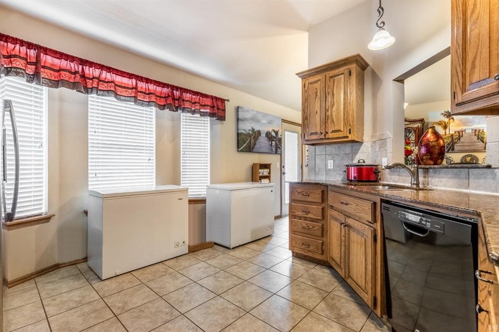 8205 Hillers Road Property Photo 10