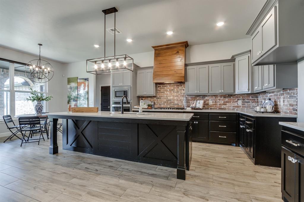 3725 River Valley Drive Property Photo 6