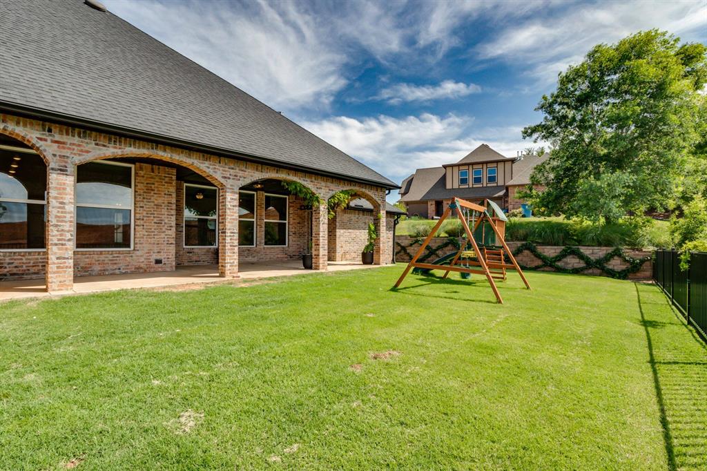 3725 River Valley Drive Property Photo 12