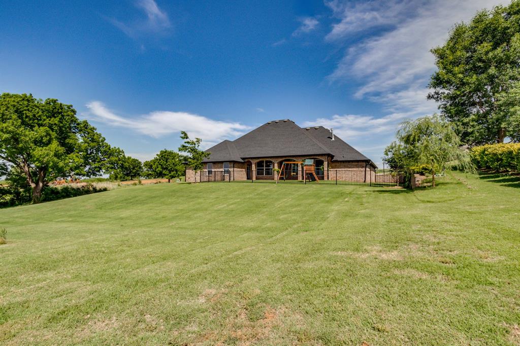 3725 River Valley Drive Property Photo 13