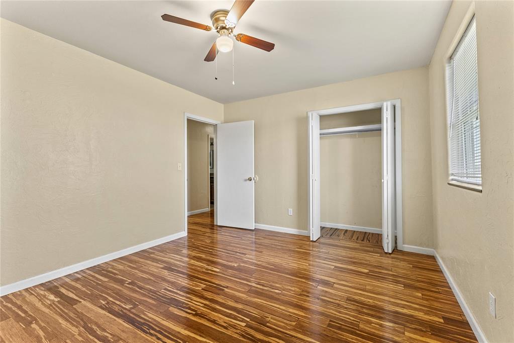 519 W Davis Avenue Property Photo 28