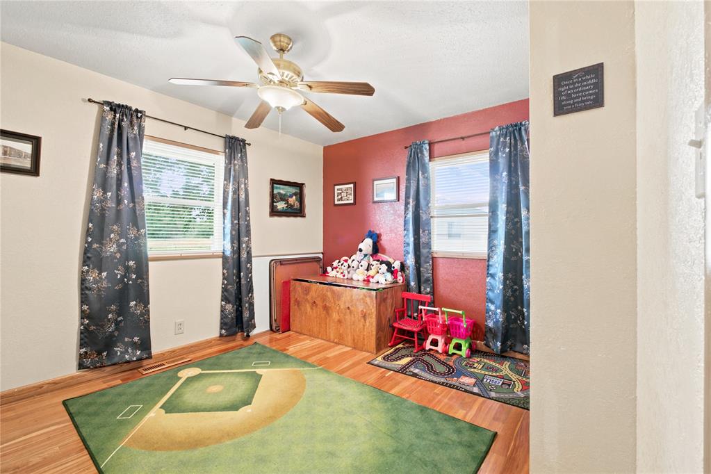 509 E Highway 62 Property Photo 22