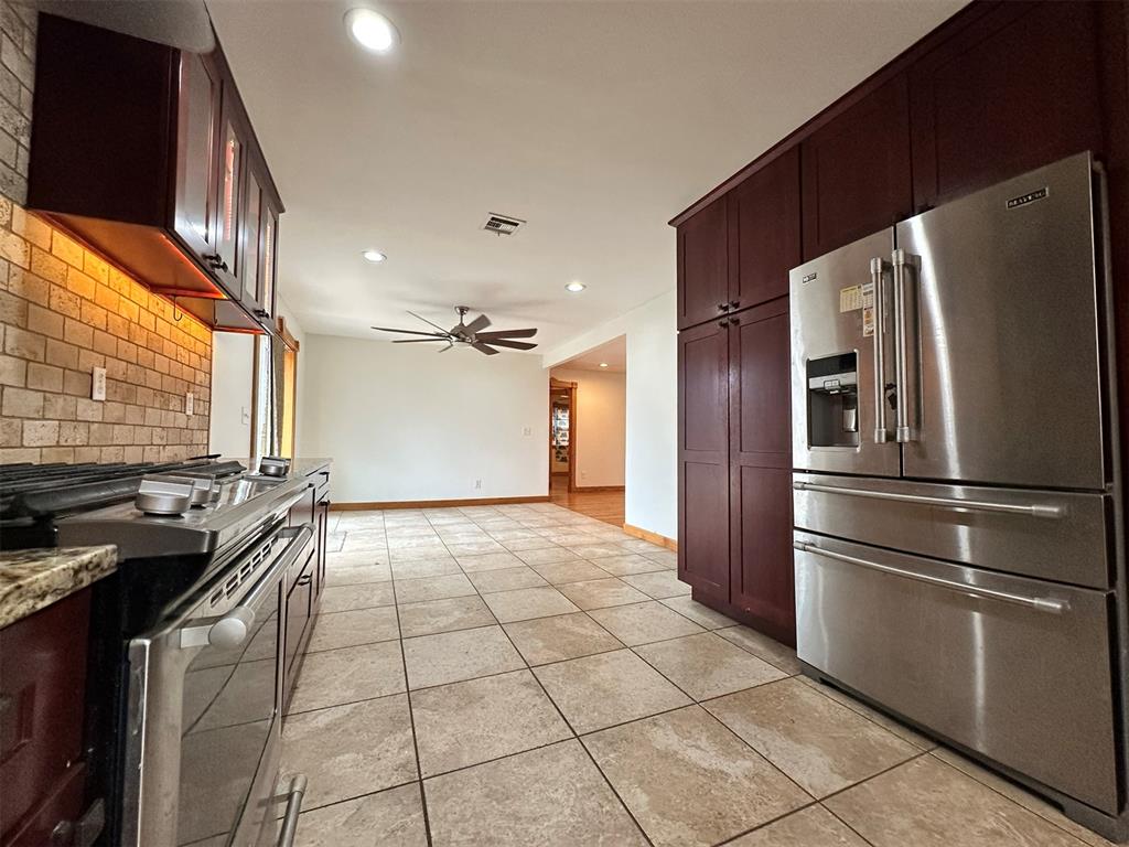 2833 Kent Drive Property Photo 4