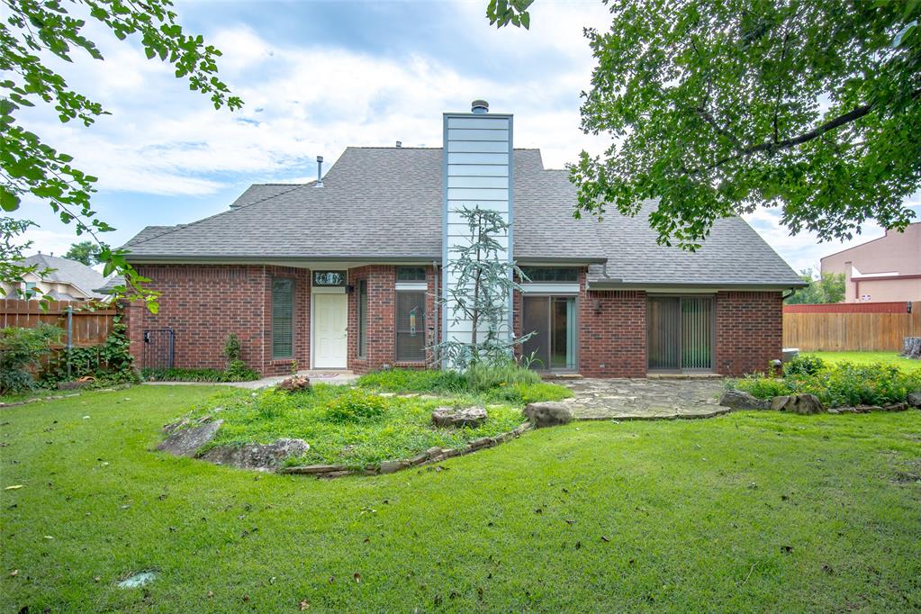 121 S Creekdale Drive Property Photo 3