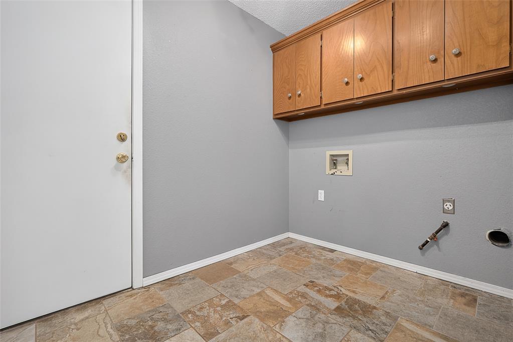 121 S Creekdale Drive Property Photo 25