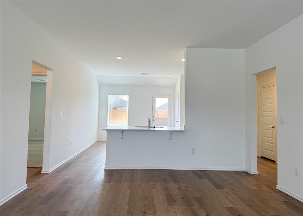 16208 Lovers Lane Property Photo 6