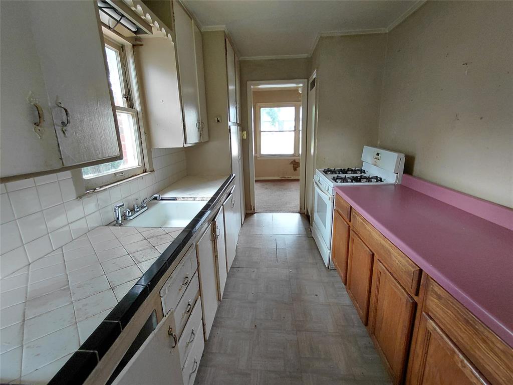 1154 Nw 80th Street Property Photo 6