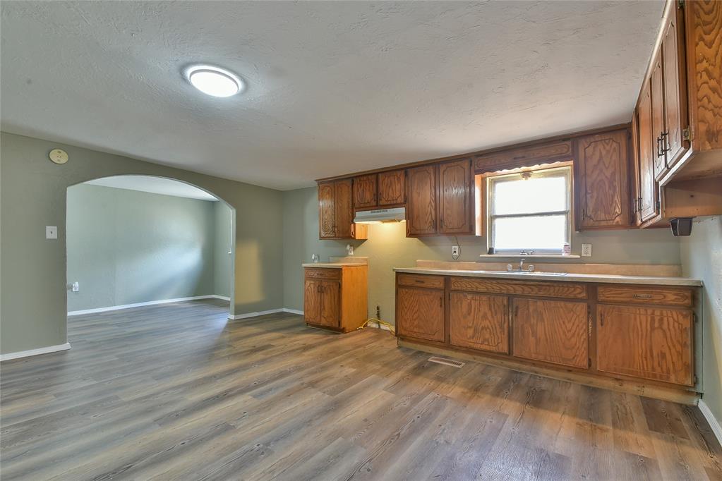 418 W Penn Street Property Photo 22
