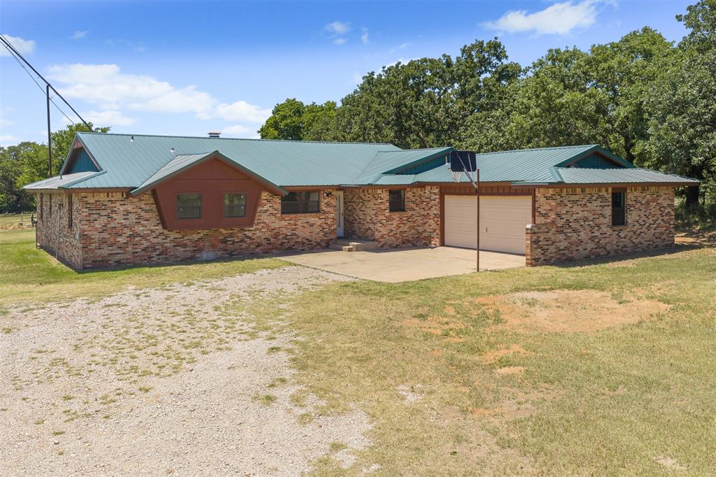 29274 Highway 74 Property Photo 3