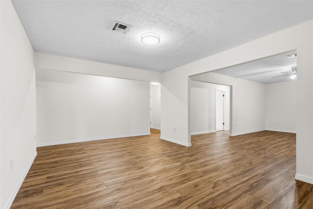 29274 Highway 74 Property Photo 10