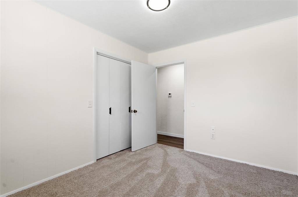 29274 Highway 74 Property Photo 32
