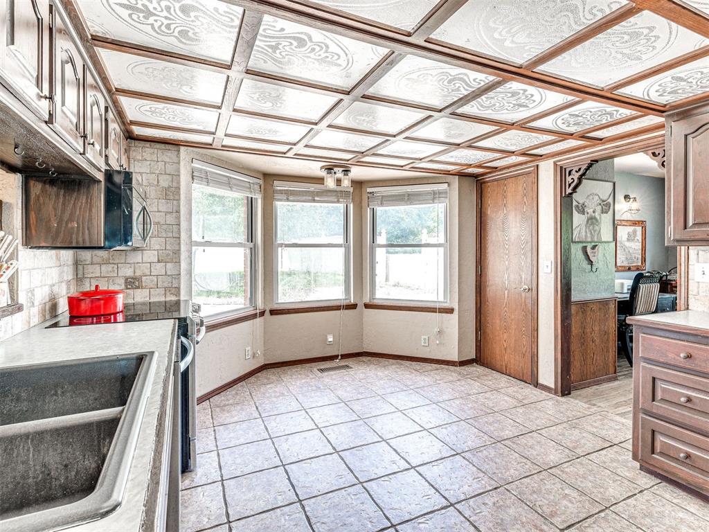 10864 E Colbert Road Property Photo 18