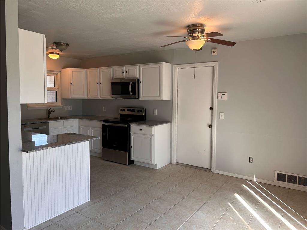 4756 Princess Lane Property Photo 9