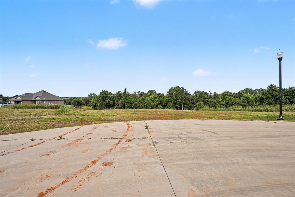 9150 Timber Pass Property Photo 3