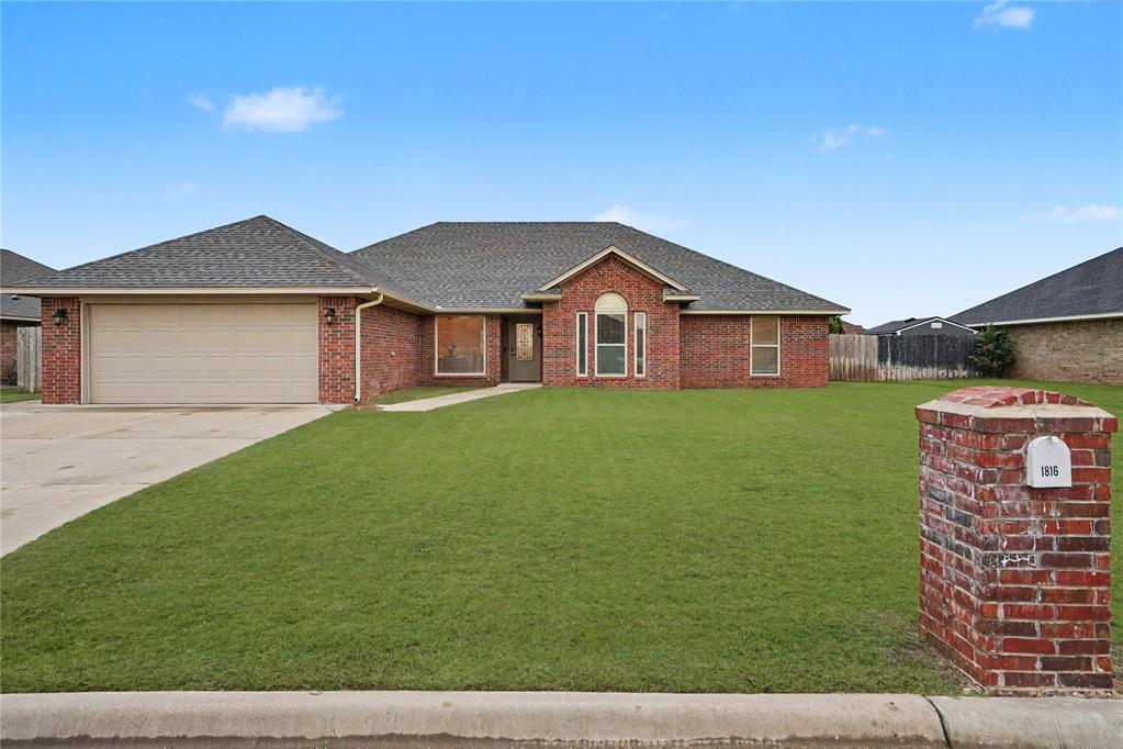 1816 Puma Drive Property Photo 1