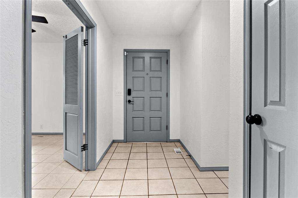 1450 Pine Street Property Photo 7