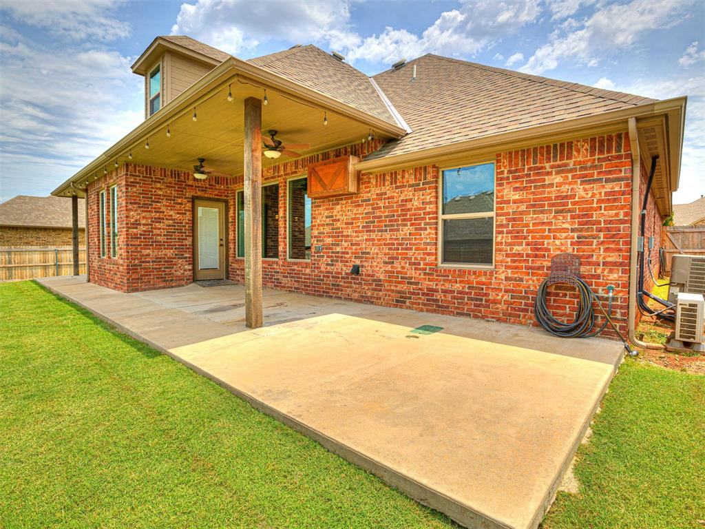 10825 Nw 34th Street Property Photo 46