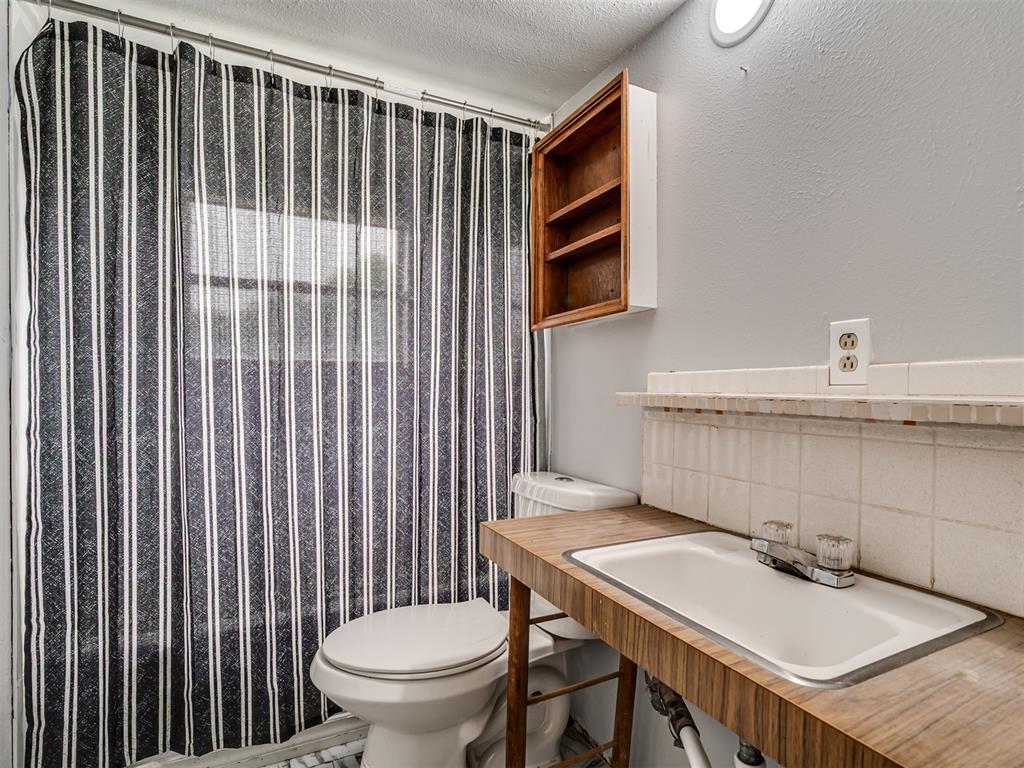 202 Nw 34th Street Property Photo 28