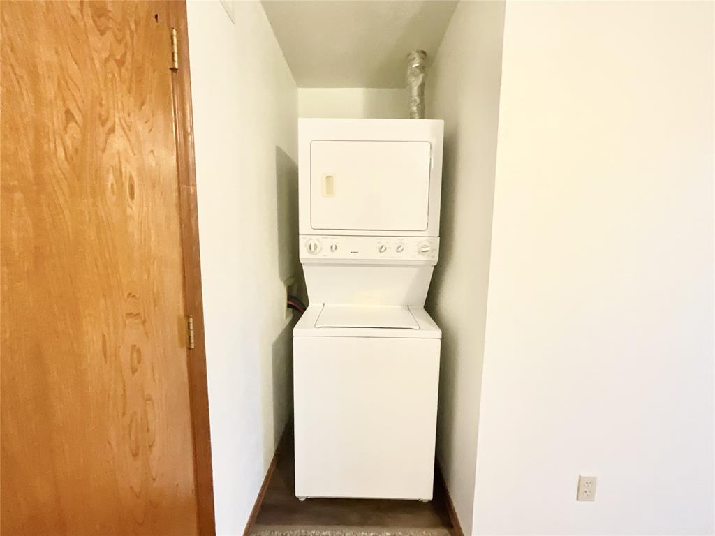 1901 E Lindsey Street 20b Property Photo 12
